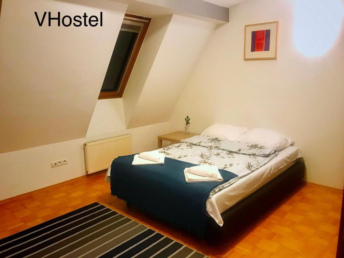 V Hostel Варшава Екстериор снимка