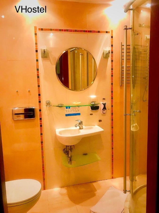 V Hostel Варшава Екстериор снимка